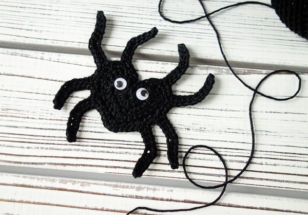 Crochet Heart Shaped Spider