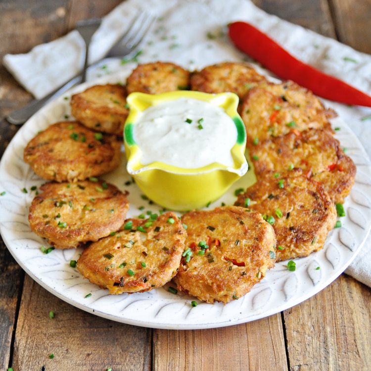 Spicy Spanish Tuna Cakes with Garlic Yogurt Aioli