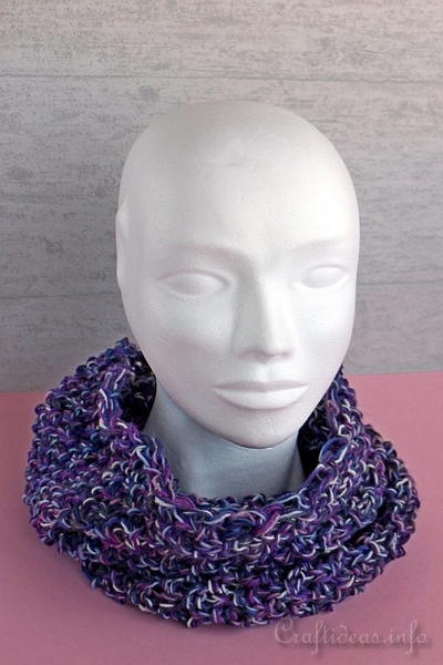 Lightweight Knitted Cowl for Cooler Days