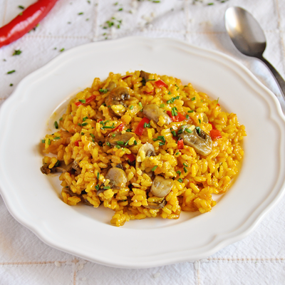 Spanish Saffron Rice with Spicy Mushrooms & Onions