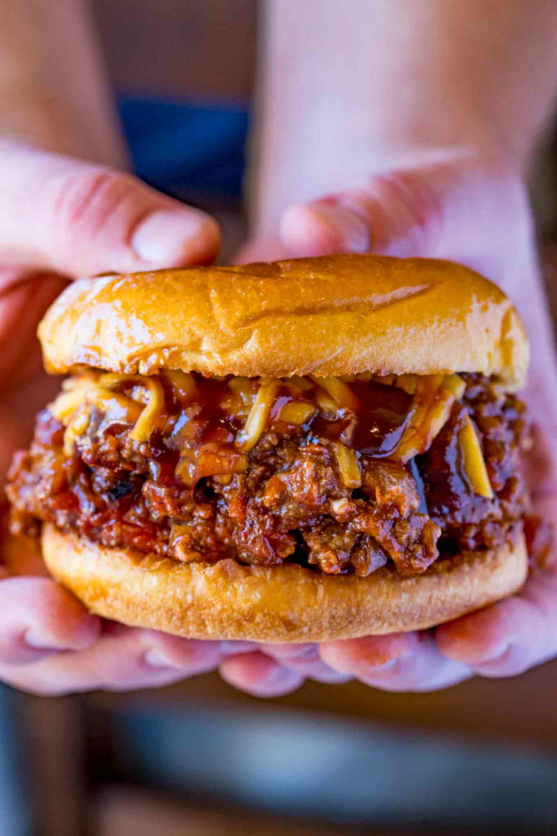 BBQ Beef Sloppy Joes | RecipeLion.com