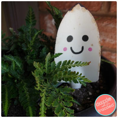 5-Minute Halloween Ghost from Old Garden Shovel