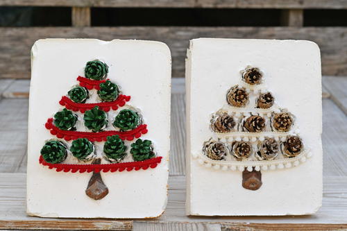 Pinecone Christmas Tree Tiles
