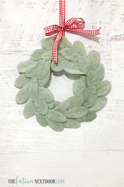 DIY Farmhouse Holiday Wreath