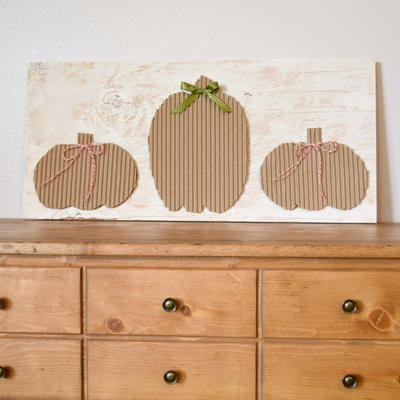 DIY Cardboard Pumpkins Wood Sign | FaveCrafts.com
