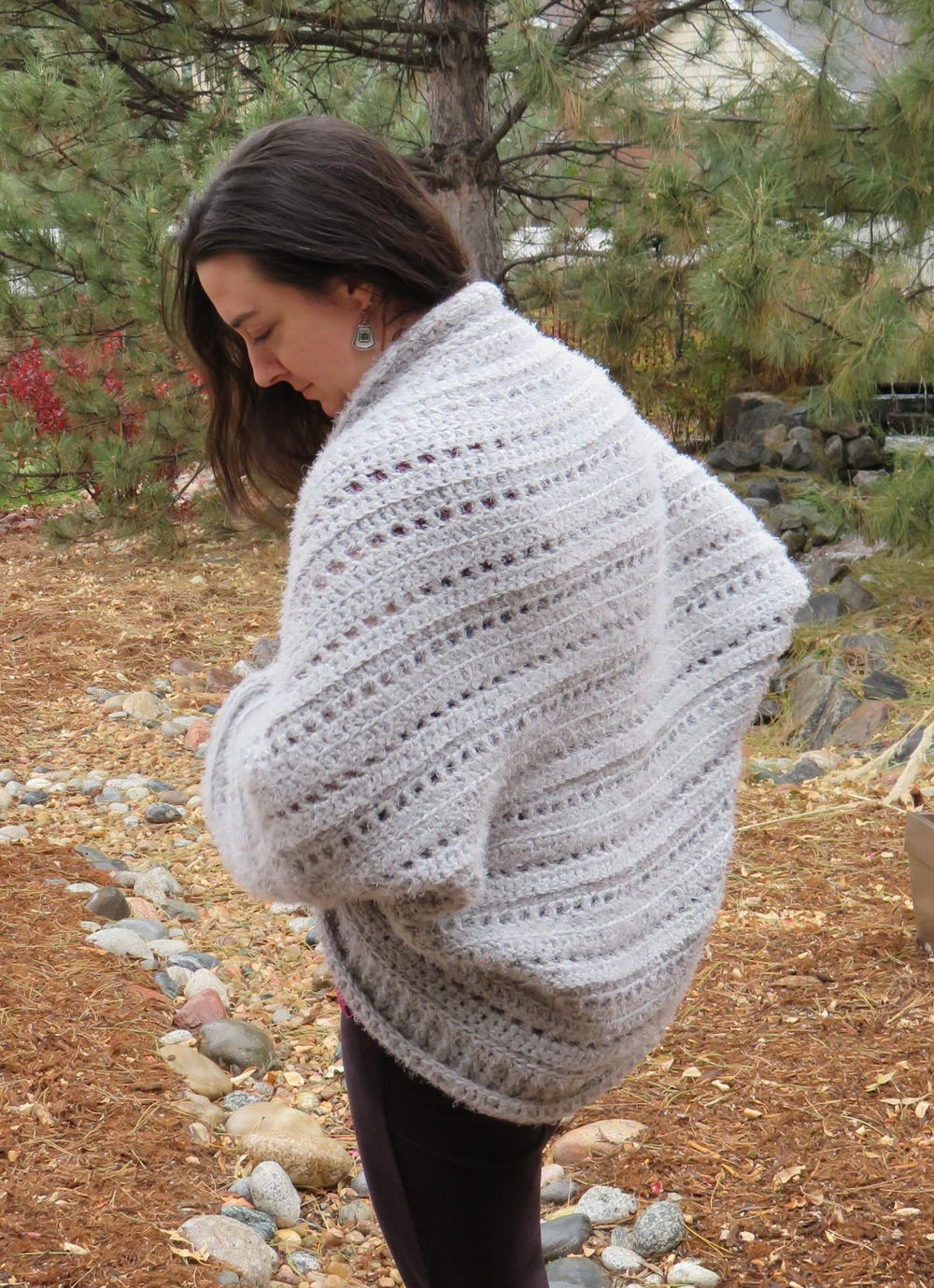 Early Snow Blanket Stitch Bow Cardigan Ecru