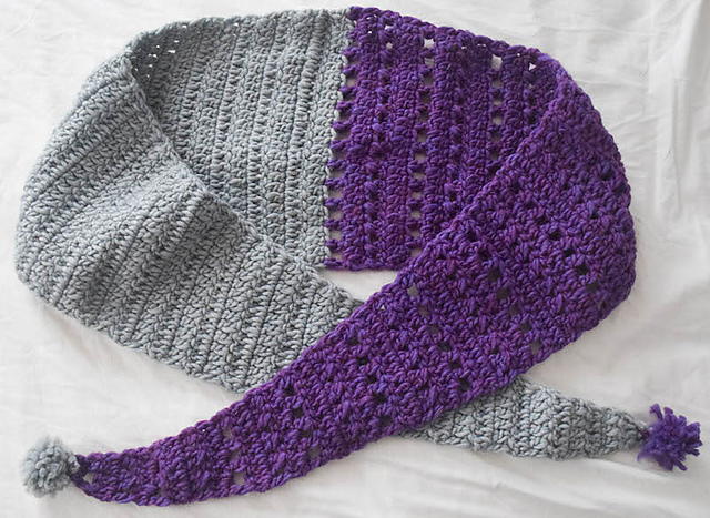 Split Screen Pom Pom Scarf