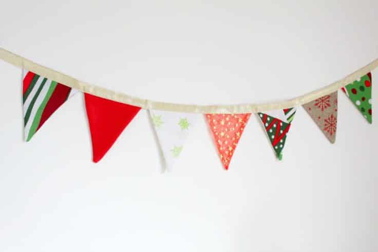 Christmas Fabric Bunting | CheapThriftyLiving.com