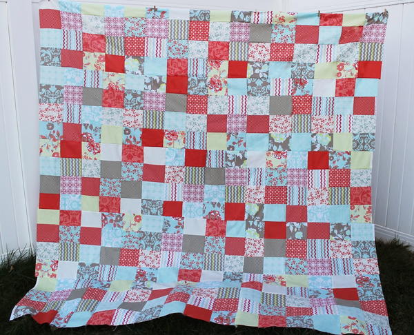 Easy Peasy Fat Quarter Quilt