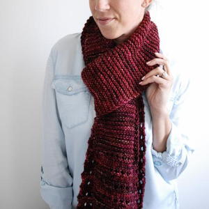 Cable Knit Scarf Pattern | FaveCrafts.com