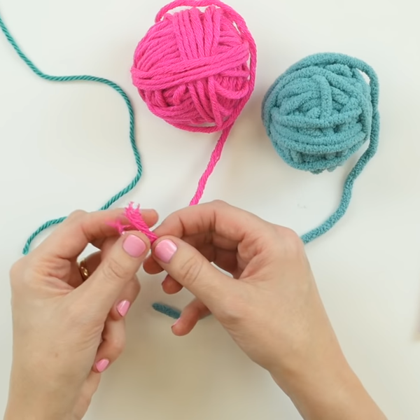 Tips & Tricks for Preventing Yarn Splitting While Crocheting