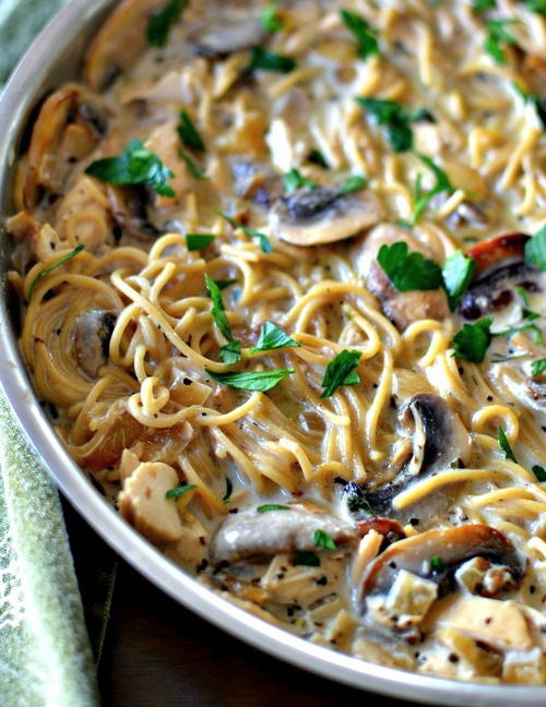 Creamy Chicken Mushroom Pasta