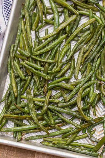 Crisp and Tender Roasted Green Beans