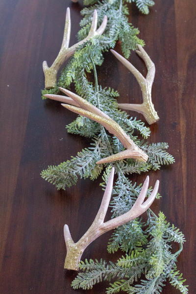 Glitter Antlers Christmas Tablescape