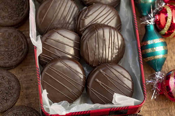 Chocolate Covered Oreos