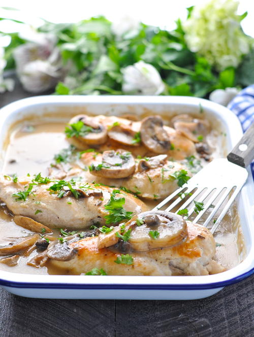 4-Ingredient Chicken with Creamy Mushroom Sauce