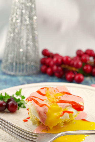 Gluten-free Ham & Rice Benedict with Blender Cranberry Hollandaise