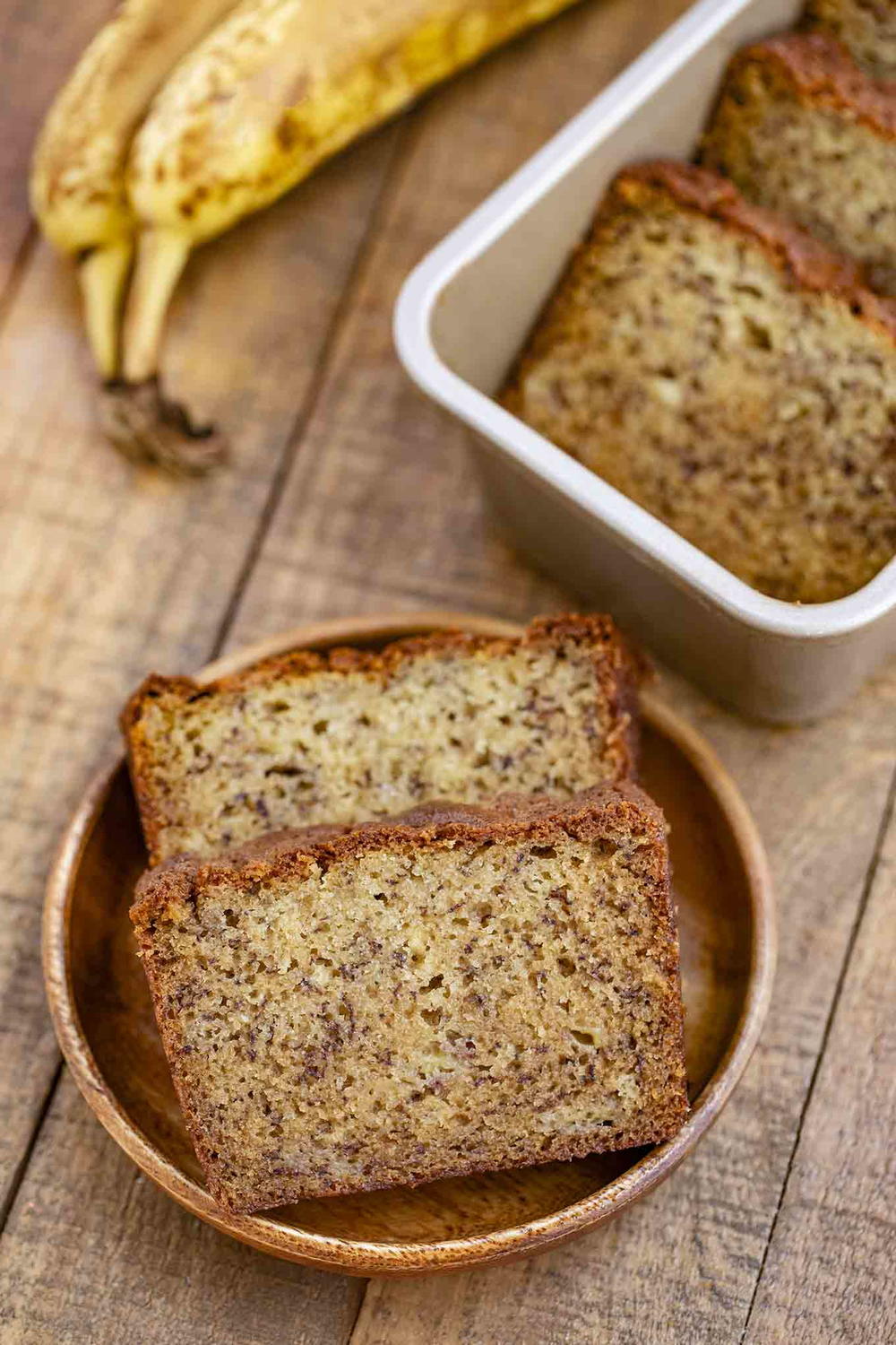 Recipe For A Simple Banana Bread Easy Banana Bread | TheBestDessertRecipes.com
