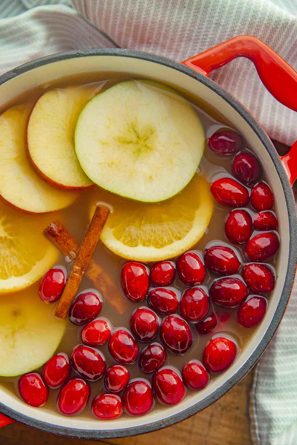 Holiday Apple Cider | FaveSouthernRecipes.com