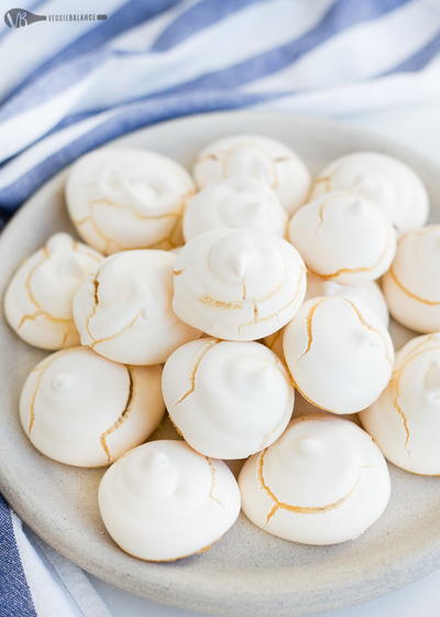 Vanilla Meringue Cookies