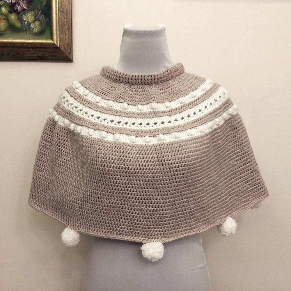 Bella Crochet Poncho | AllFreeCrochet.com