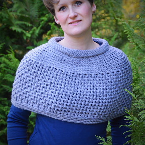 Vintage Grey Capelet | AllFreeCrochet.com