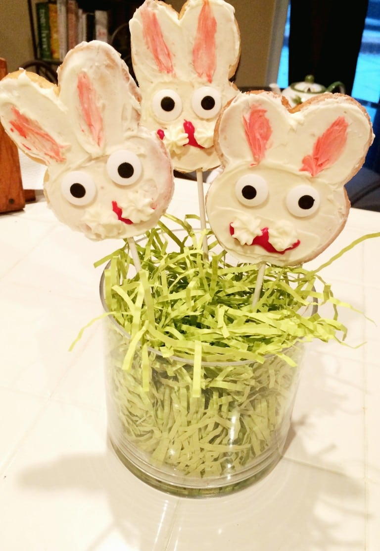 Easter Dessert - Bunny Pops | AllFreeHolidayCrafts.com