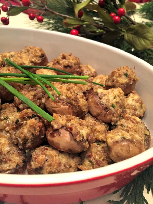 Spicy Sausage Cream Cheese Stuffed Mushrooms | RecipeLion.com