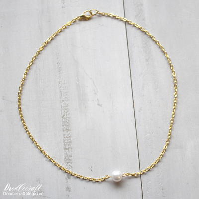 Elegant Pearl Choker