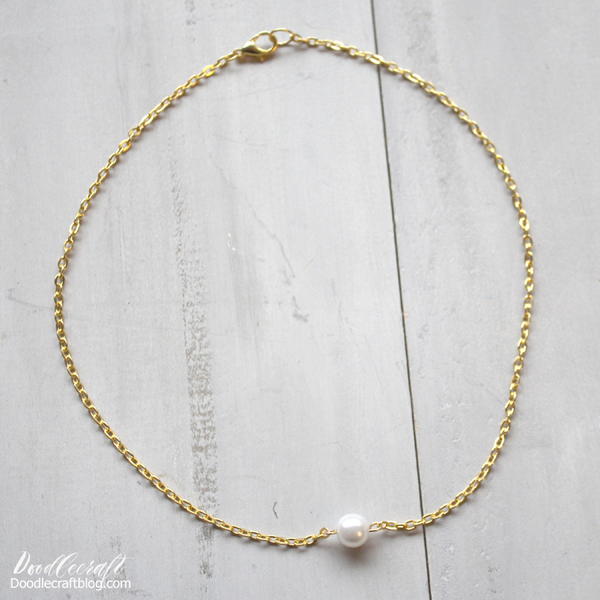 Elegant Pearl Choker