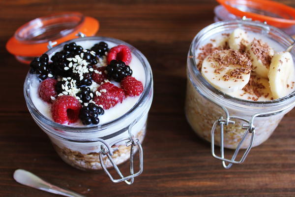 Oatmeal with yogurt