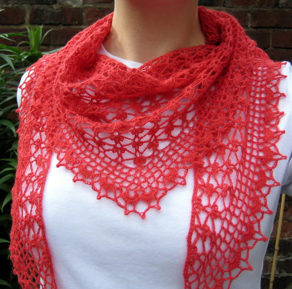 Lacie4Crochet on X: Fresh #HOTH another Feathered Fall Shawl in