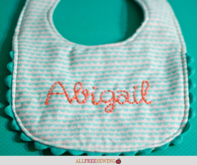 baby bibs to embroider