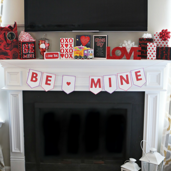 Valentine's Day Printable “Be Mine” Banner