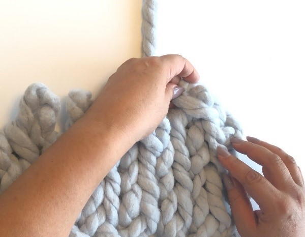 No Needles Knit Blanket | FaveCrafts.com