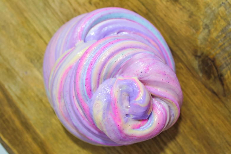 Fluffy Unicorn Slime | DIYIdeaCenter.com