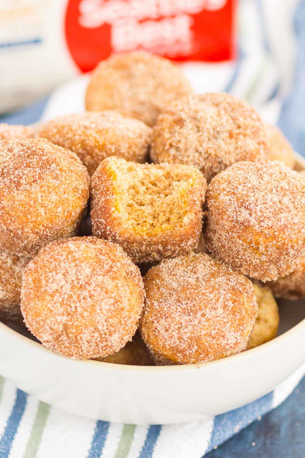 Baked Cinnamon Sugar Donut Holes | FaveSouthernRecipes.com
