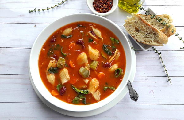 Better than Olive Garden Minestrone Soup
