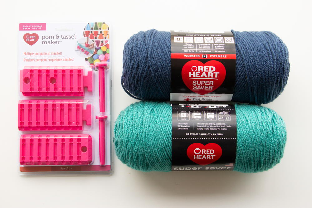 red heart pom pom maker