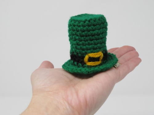 tiny leprechaun hat