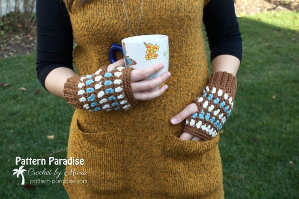 Diamonds and Gems Fingerless Gloves