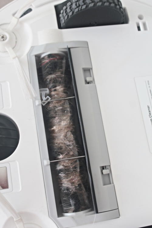 How to Clean a Vacuum Roller Brush