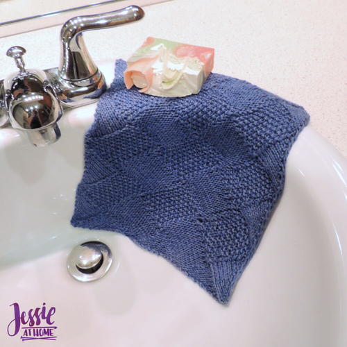 Seed Stitch Entrelac Washcloth