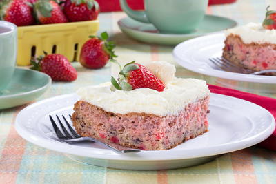 Strawberry Banana Cake