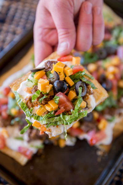 Easy Taco Pizza