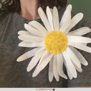 Big Daisy Fabric Flower Pin Tutorial