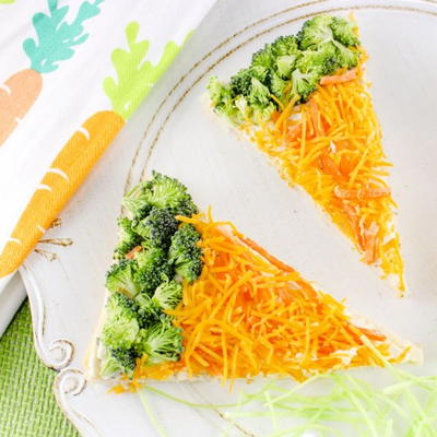 Carrot-Shaped Veggie Pizza Bars 