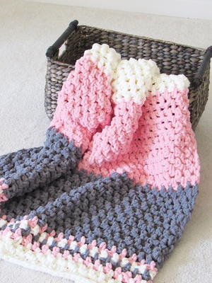 16 Bernat Blanket Yarn Patterns That Are Too Pretty To Miss 16 Bernat Blanket Yarn Patterns That Are Too Pretty To Miss