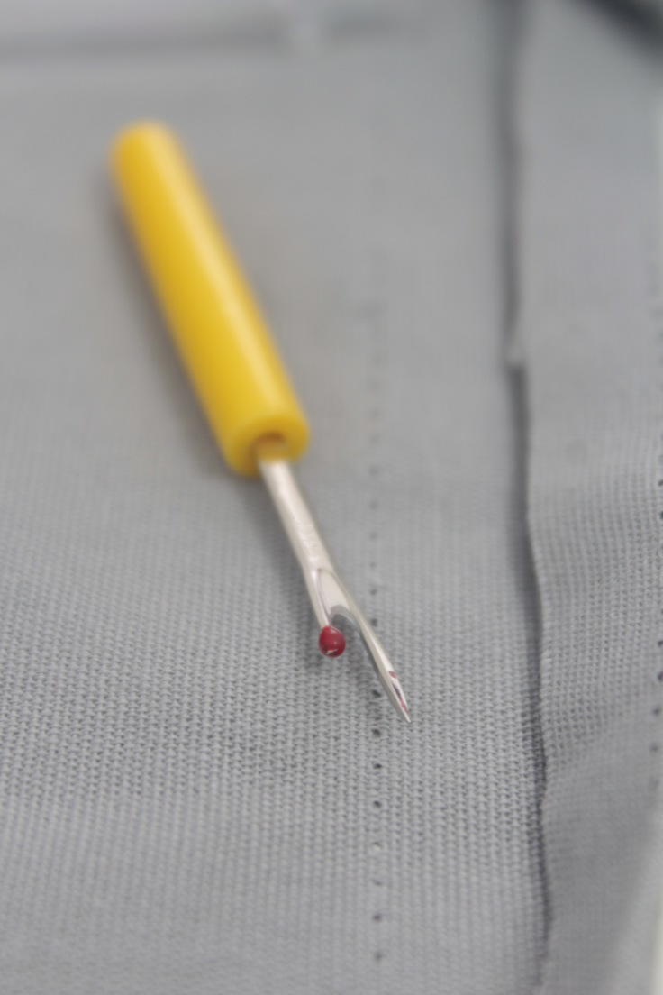 Using Seam Ripper How to use a Seam Ripper Properly | FaveCrafts.com