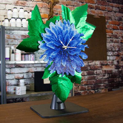 DIY: Diamond Art Dahlia Clock with Rinea Foiled Paper Leaves